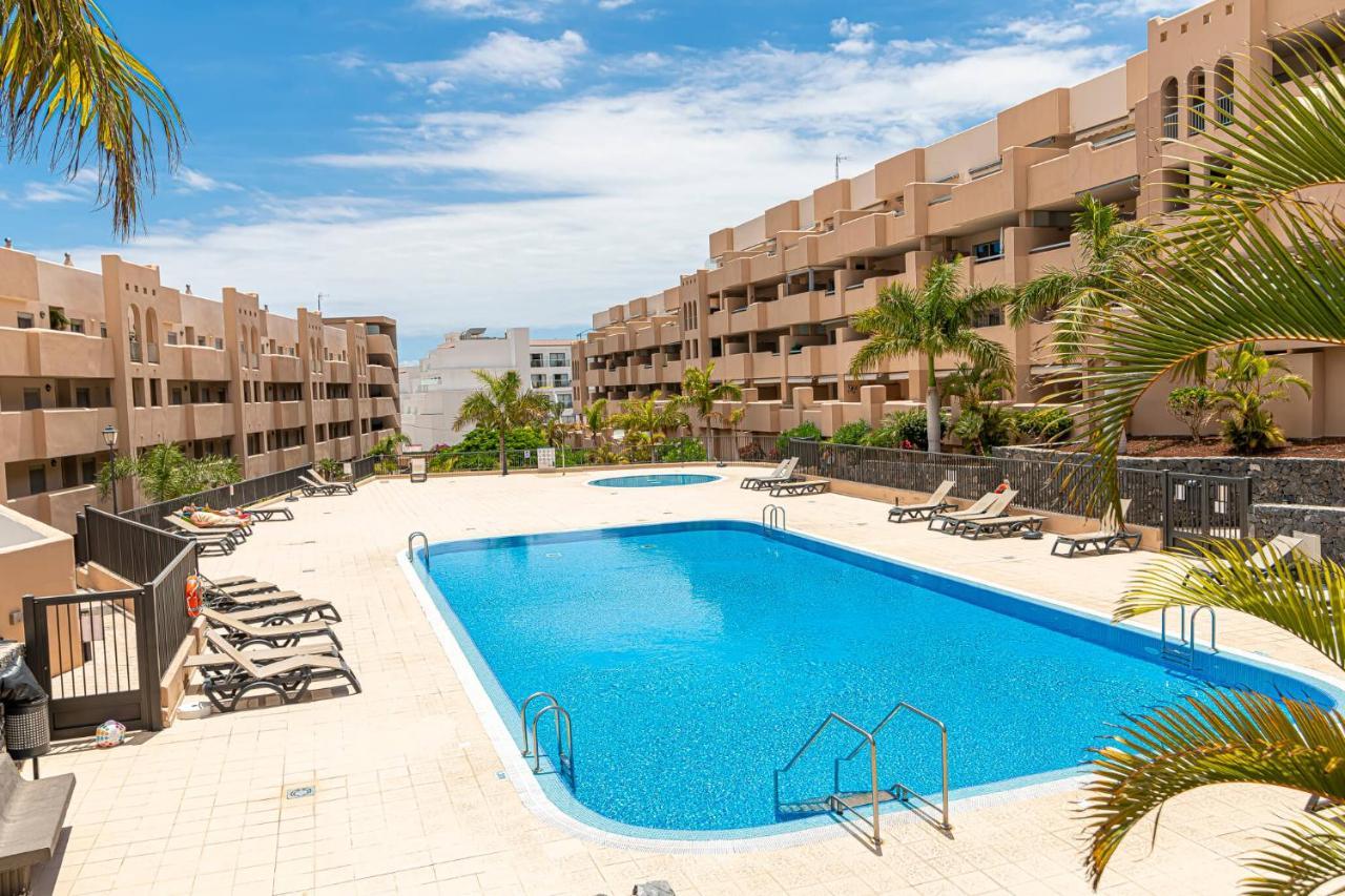 Go2Tenerife Apart'Madera Terrace, Swimming Pool & Parking Адехе Екстериор снимка